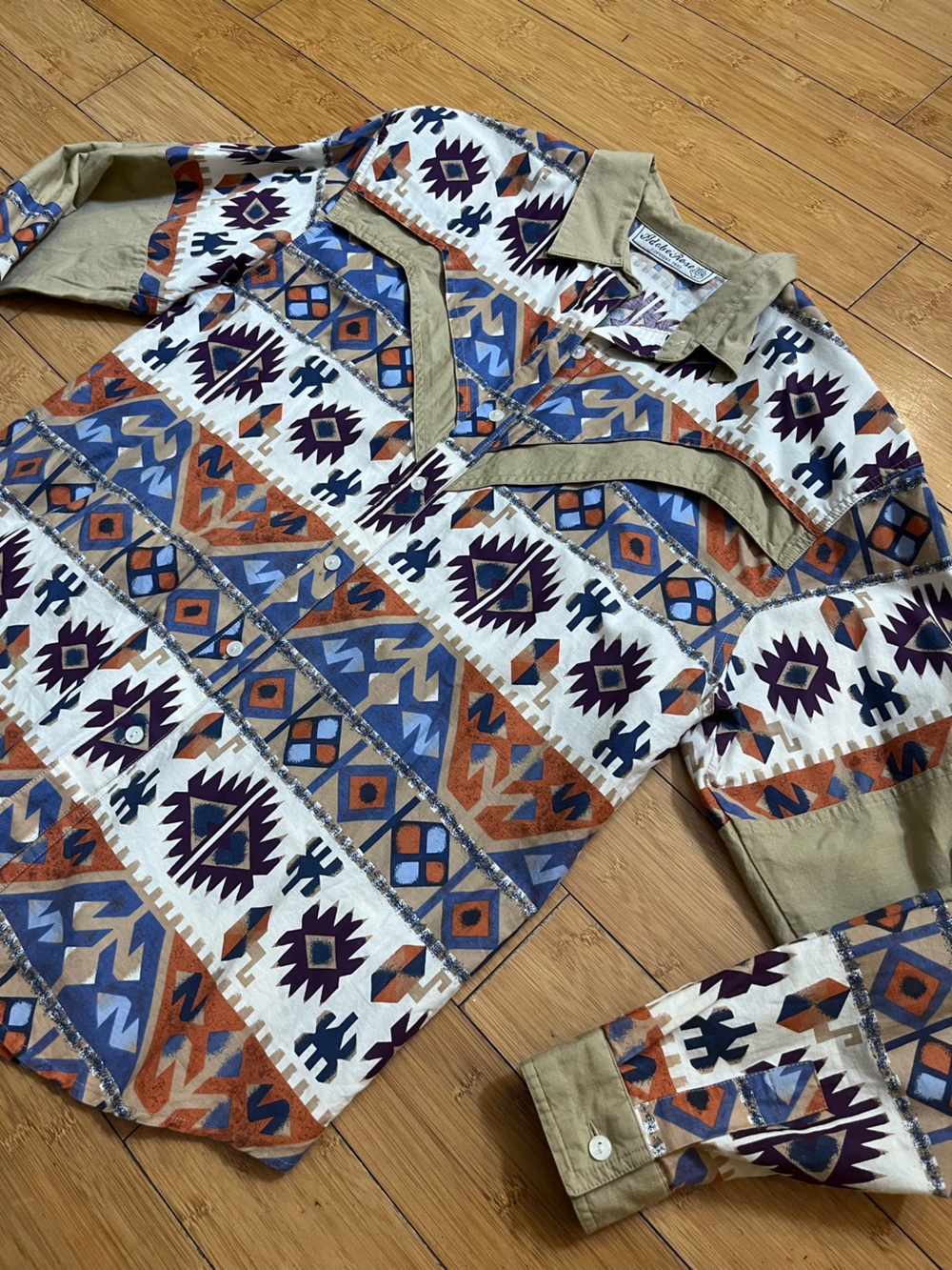Vintage Adobe Rose Western Cowgirl Button-Down Shirt Aztec Geometric Print